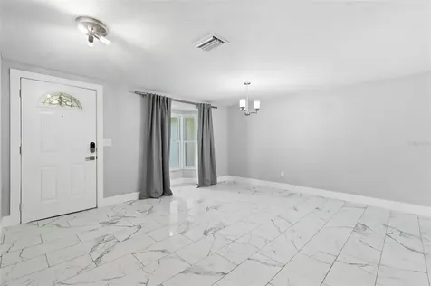 212 W 131st Avenue Tampa FL 33612