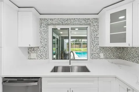 212 W 131st Avenue Tampa FL 33612