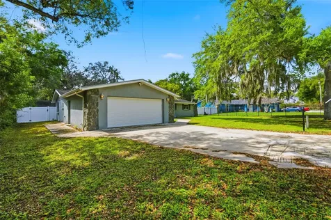 212 W 131st Avenue Tampa FL 33612