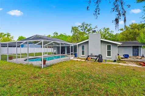 212 W 131st Avenue Tampa FL 33612