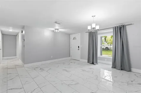 212 W 131st Avenue Tampa FL 33612