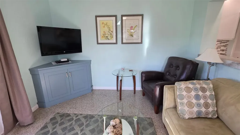 707 Jane Avenue New Smyrna Beach FL 32168