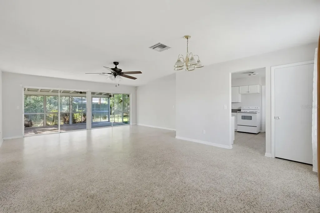 2871 Duncan Street Deltona FL 32738