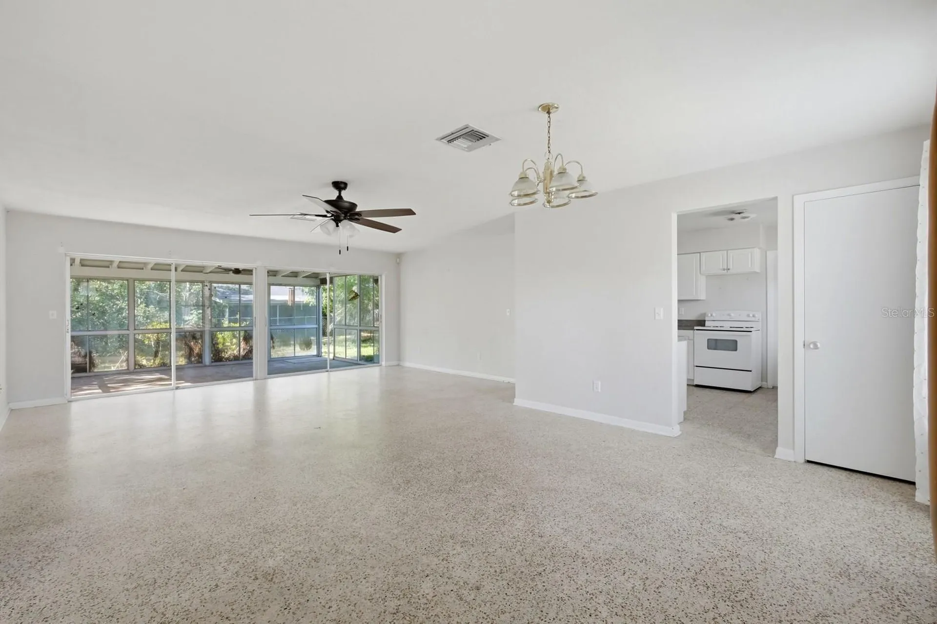 2871 Duncan Street Deltona FL 32738
