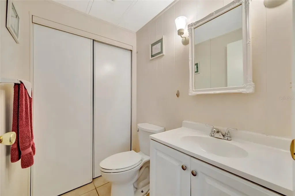 110 E Saint Lucia Loop Apollo Beach FL 33572