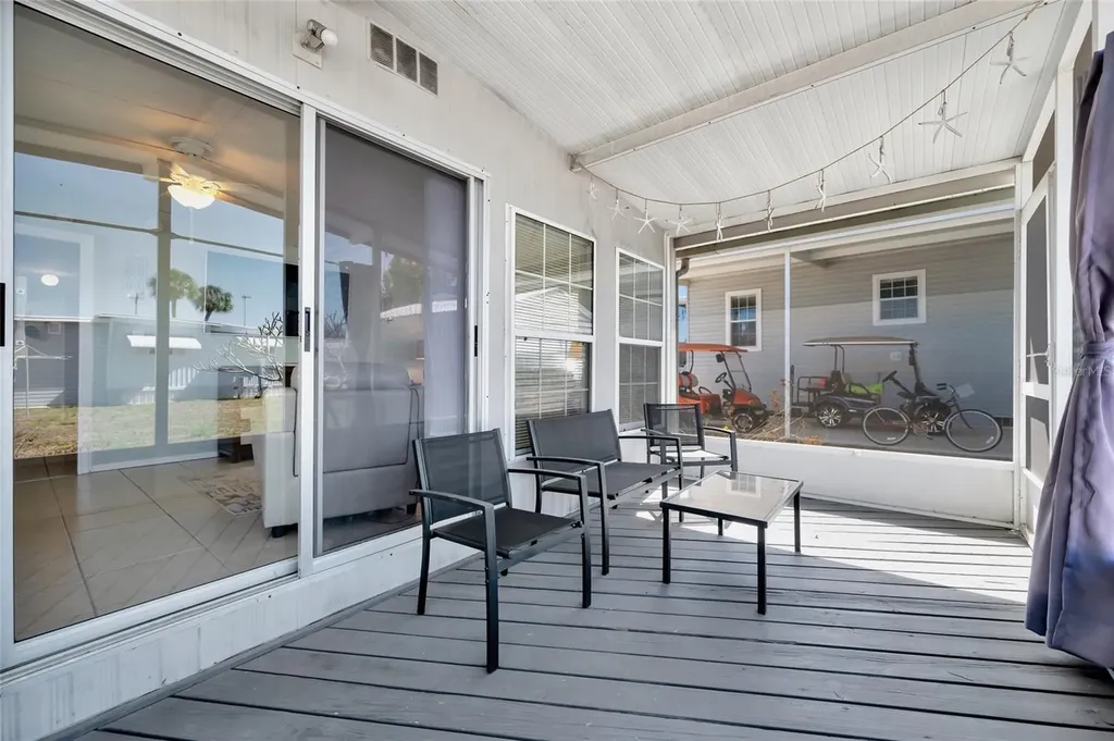 110 E Saint Lucia Loop Apollo Beach FL 33572