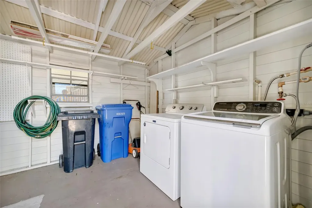 110 E Saint Lucia Loop Apollo Beach FL 33572