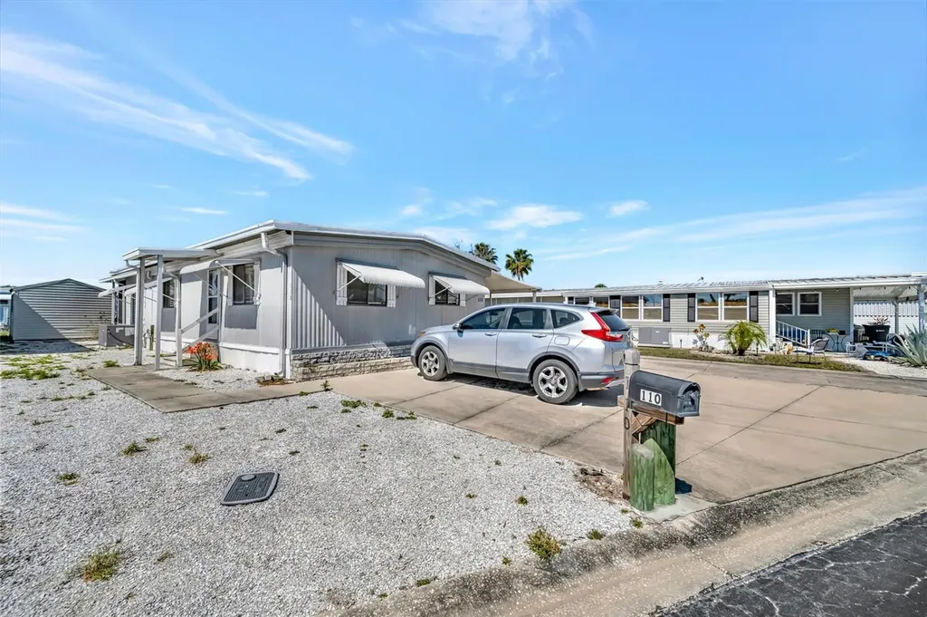 110 E Saint Lucia Loop Apollo Beach FL 33572