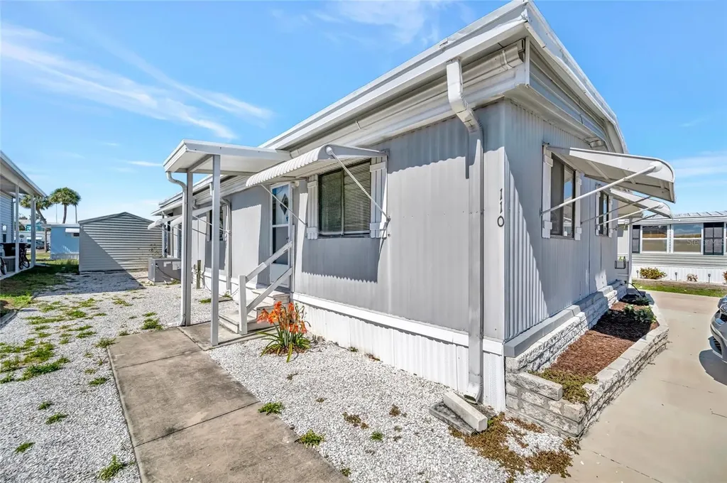 110 E Saint Lucia Loop Apollo Beach FL 33572
