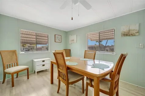 110 E Saint Lucia Loop Apollo Beach FL 33572