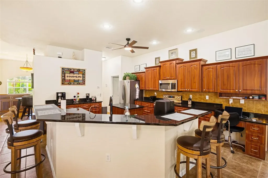 10288 Ridge Top Loop Weeki Wachee FL 34613