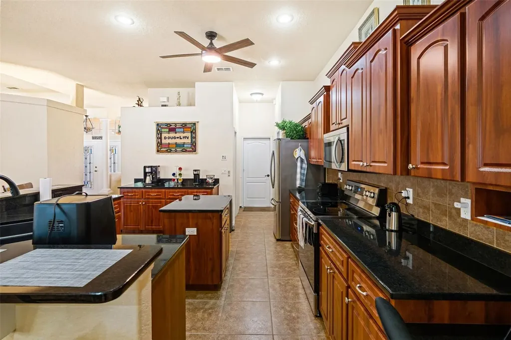 10288 Ridge Top Loop Weeki Wachee FL 34613