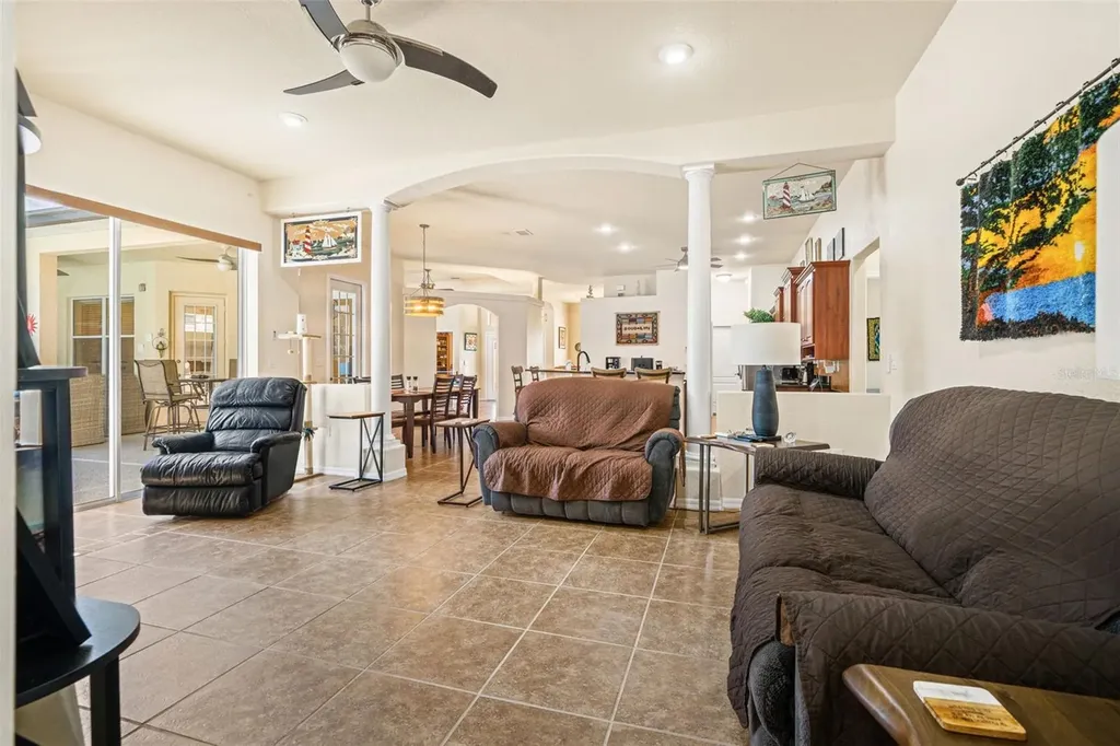 10288 Ridge Top Loop Weeki Wachee FL 34613