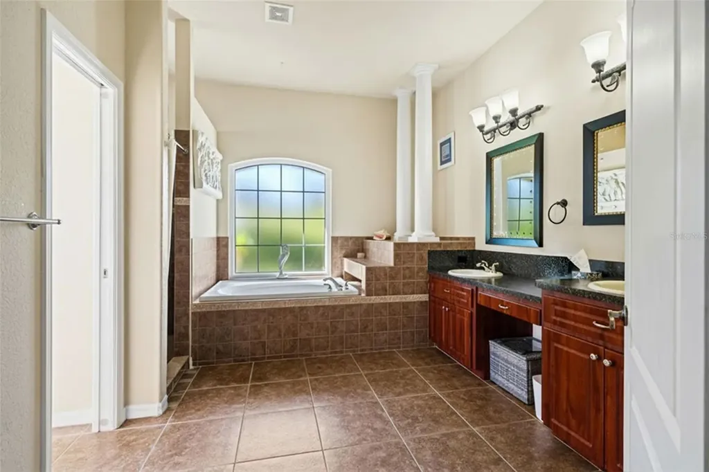 10288 Ridge Top Loop Weeki Wachee FL 34613