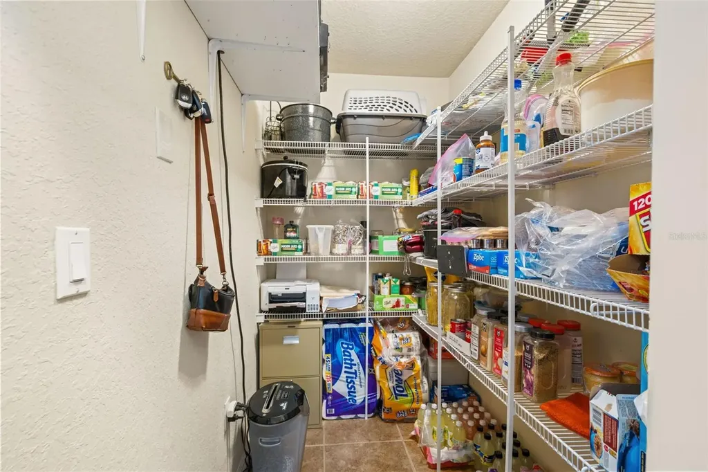 10288 Ridge Top Loop Weeki Wachee FL 34613