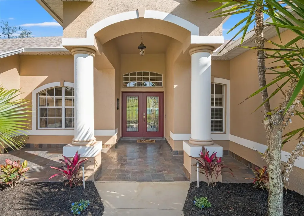 10288 Ridge Top Loop Weeki Wachee FL 34613