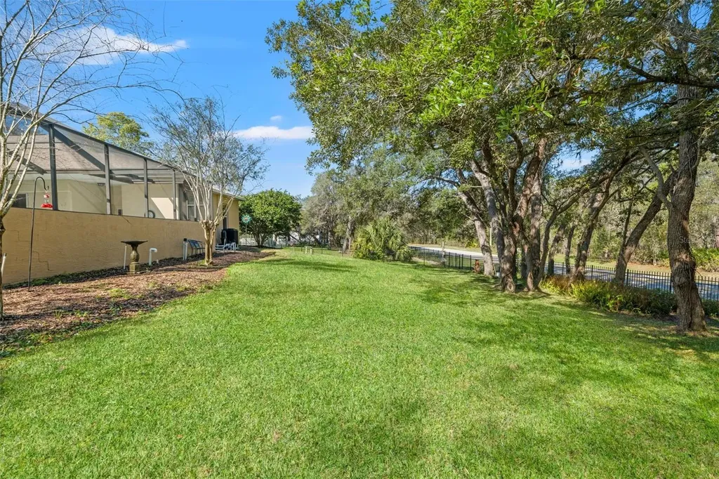 10288 Ridge Top Loop Weeki Wachee FL 34613