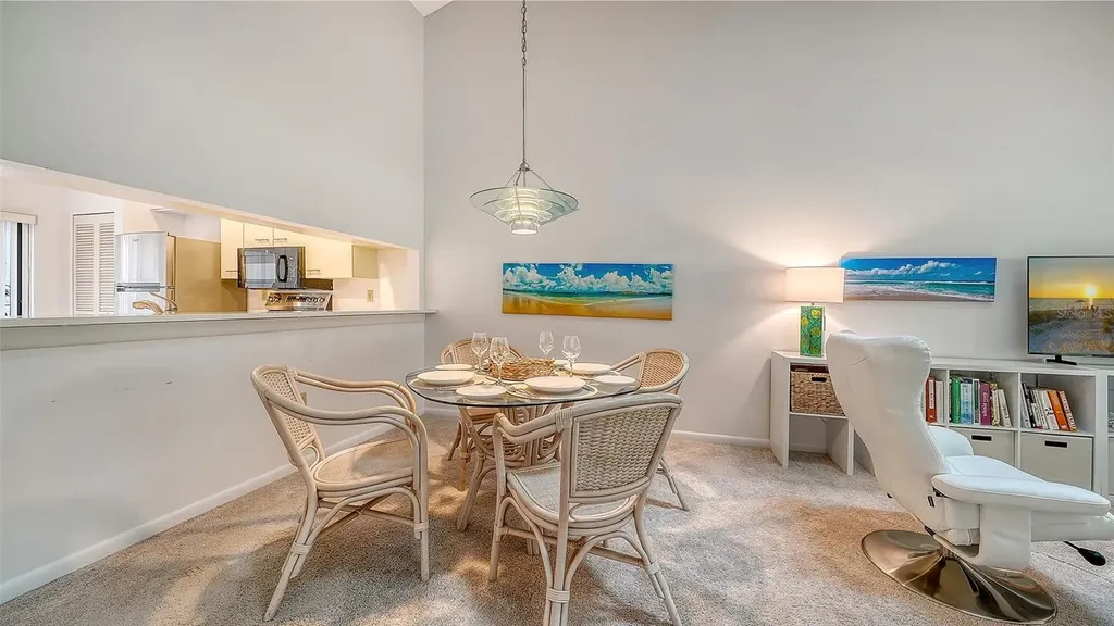 4557 Kingsmere Sarasota FL 34235