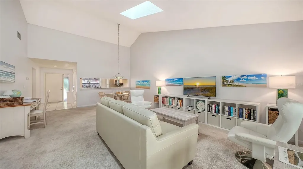 4557 Kingsmere Sarasota FL 34235