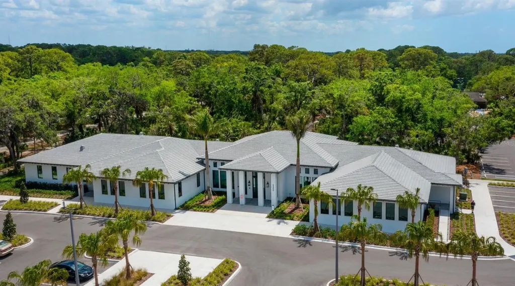 4557 Kingsmere Sarasota FL 34235
