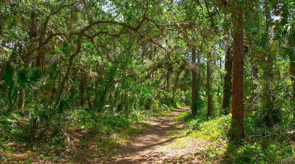 4557 Kingsmere Sarasota FL 34235