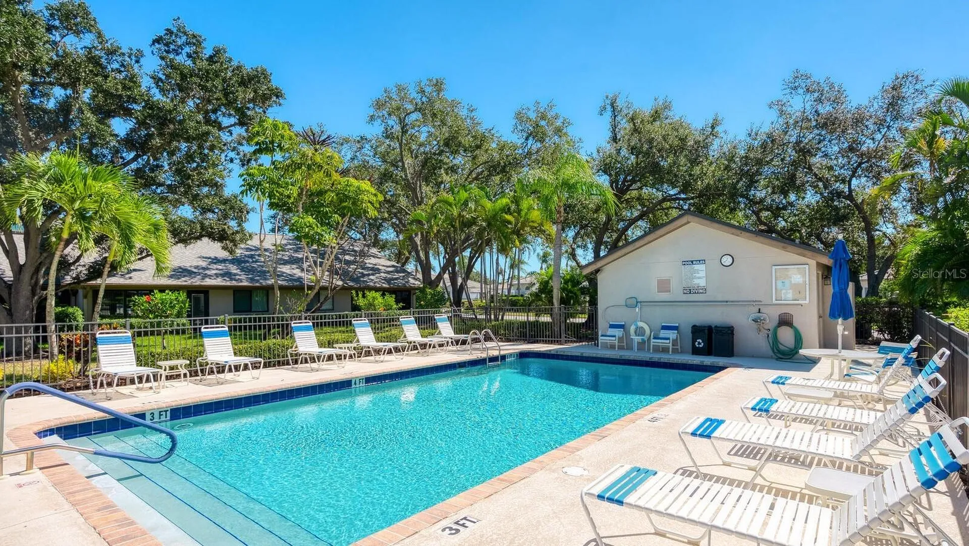 4557 Kingsmere Sarasota FL 34235