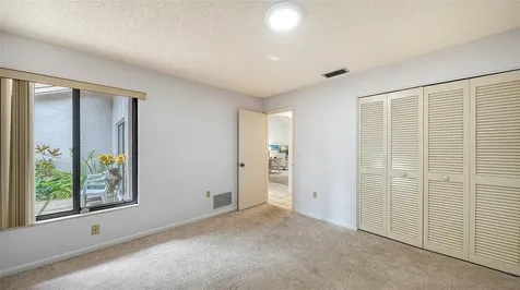 4557 Kingsmere Sarasota FL 34235