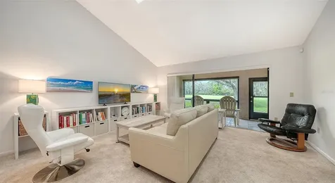 4557 Kingsmere Sarasota FL 34235