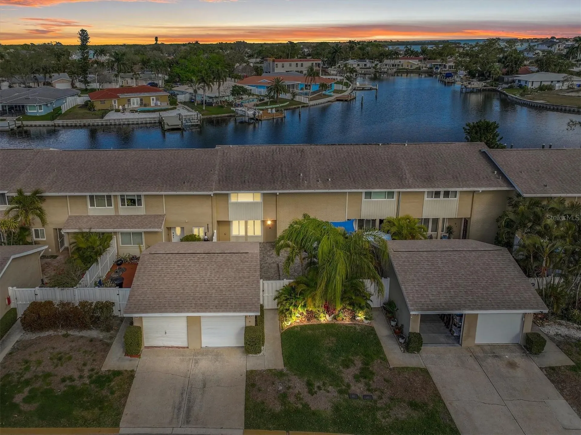 6537 Cape Hatteras Way NE St Petersburg FL 33702