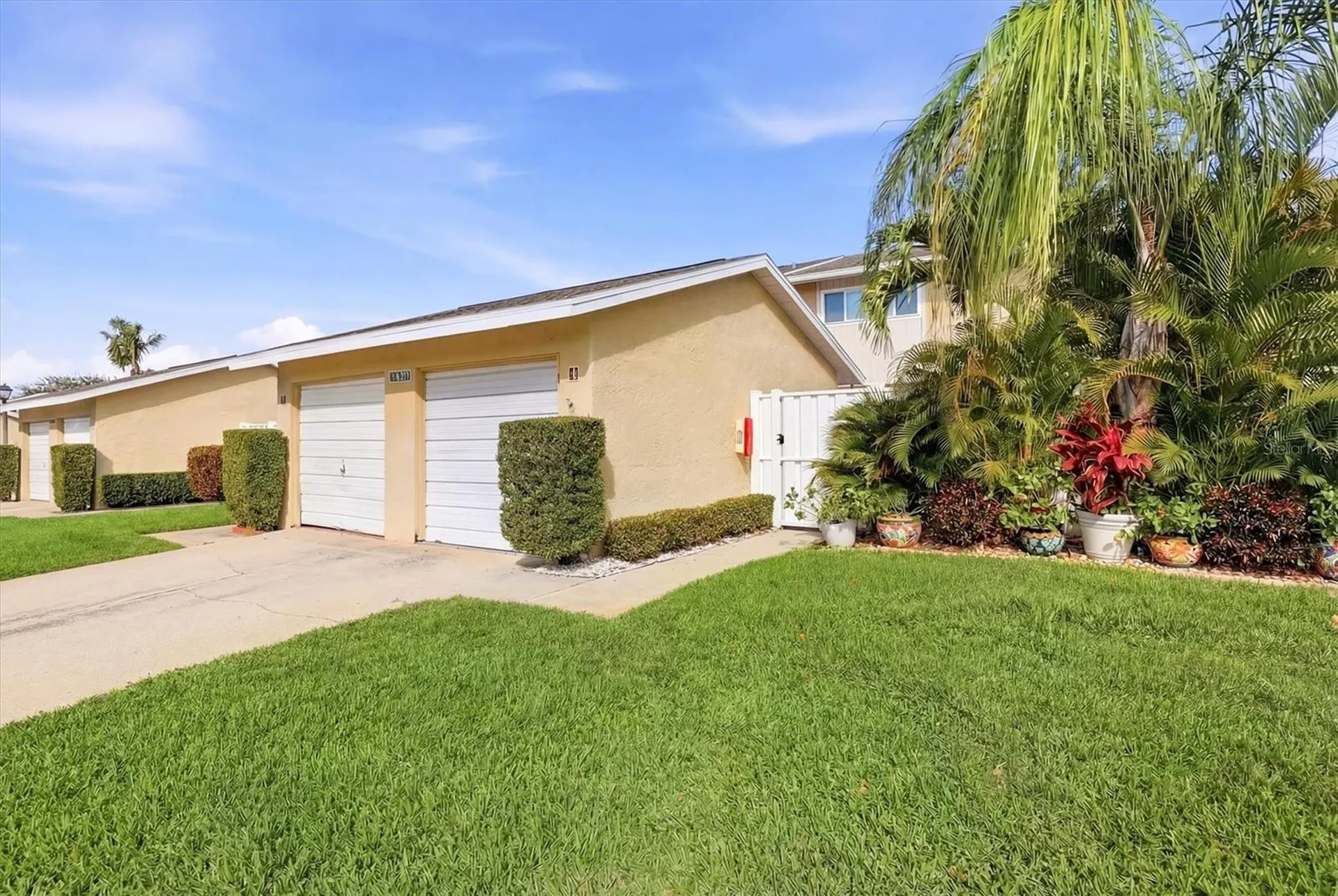 6537 Cape Hatteras Way NE St Petersburg FL 33702