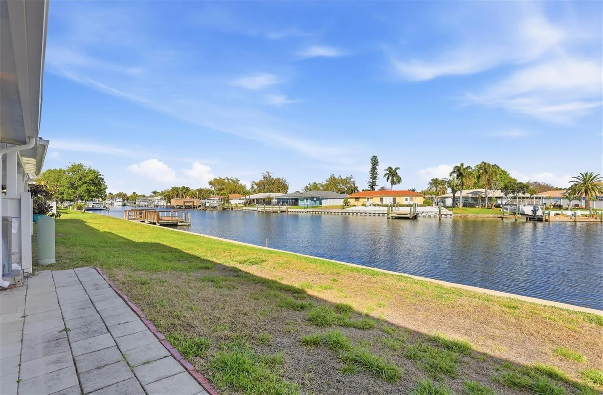 6537 Cape Hatteras Way NE St Petersburg FL 33702