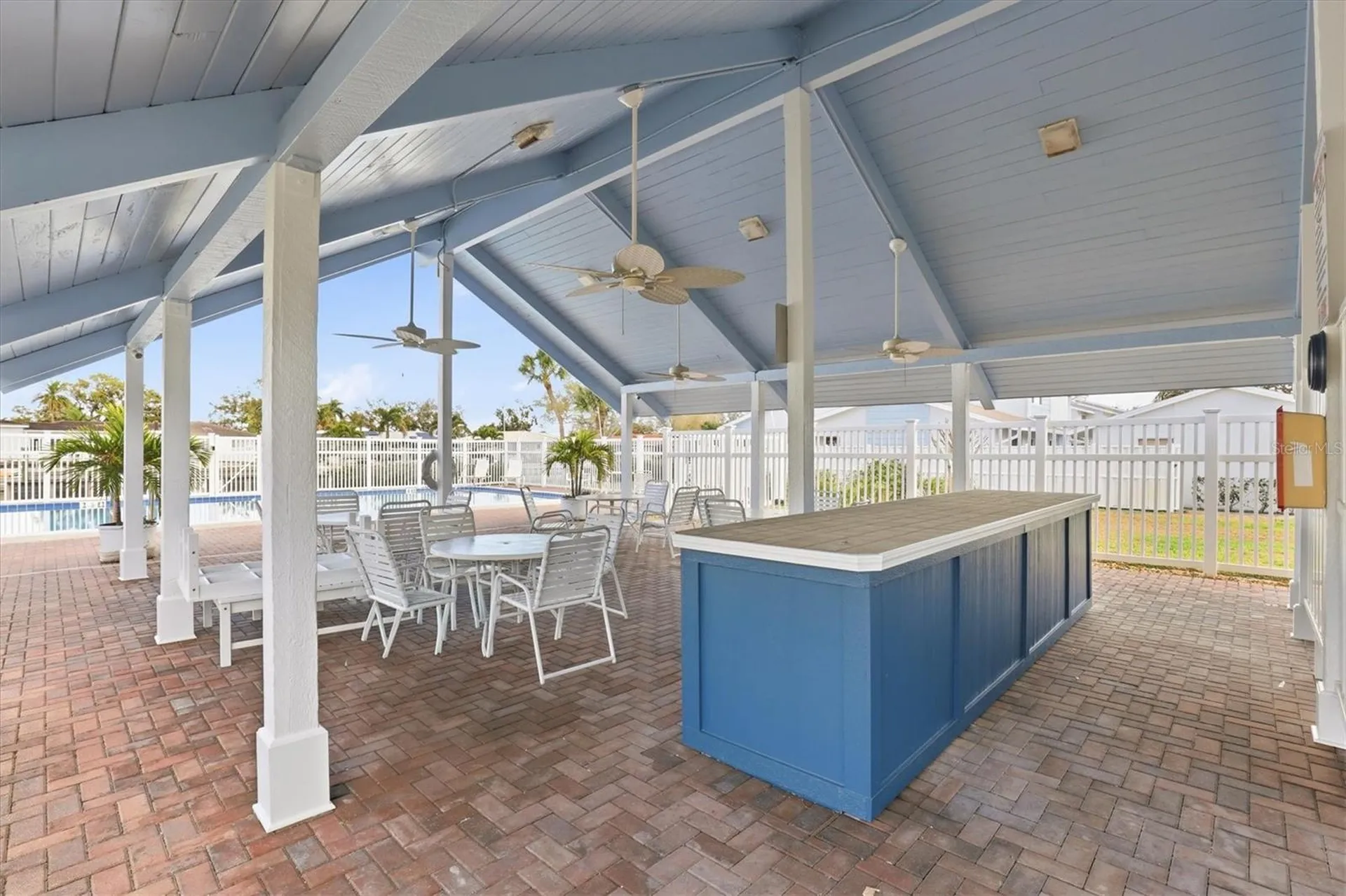 6537 Cape Hatteras Way NE St Petersburg FL 33702