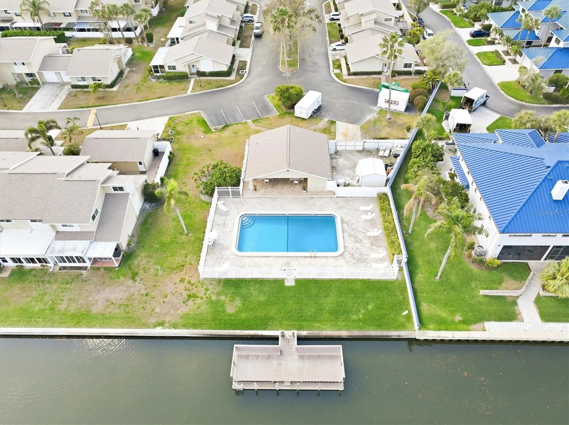 6537 Cape Hatteras Way NE St Petersburg FL 33702
