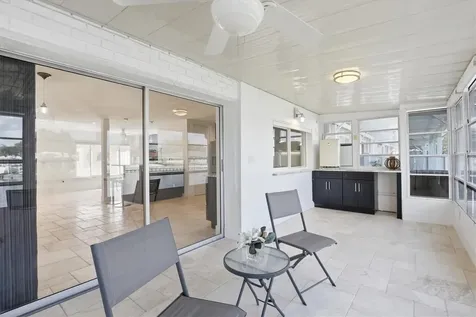 6537 Cape Hatteras Way NE St Petersburg FL 33702