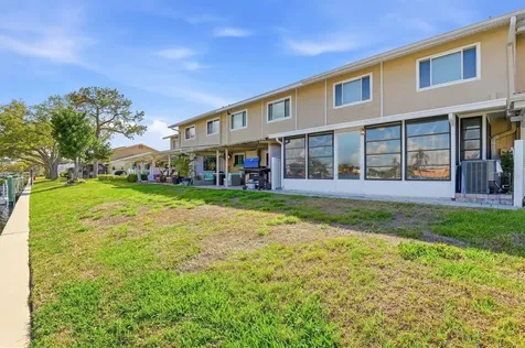 6537 Cape Hatteras Way NE St Petersburg FL 33702