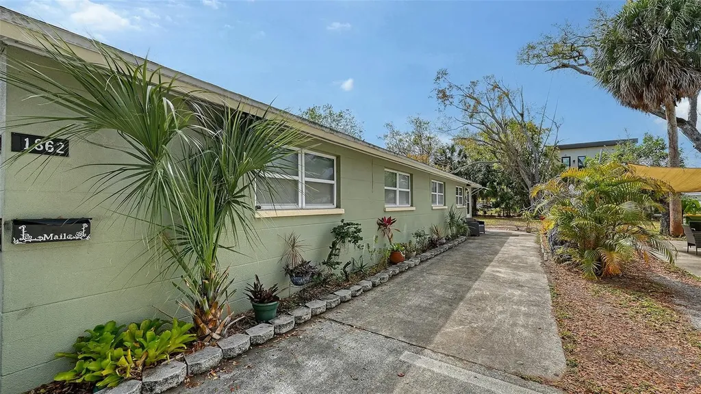 1860 7th Street Sarasota FL 34236
