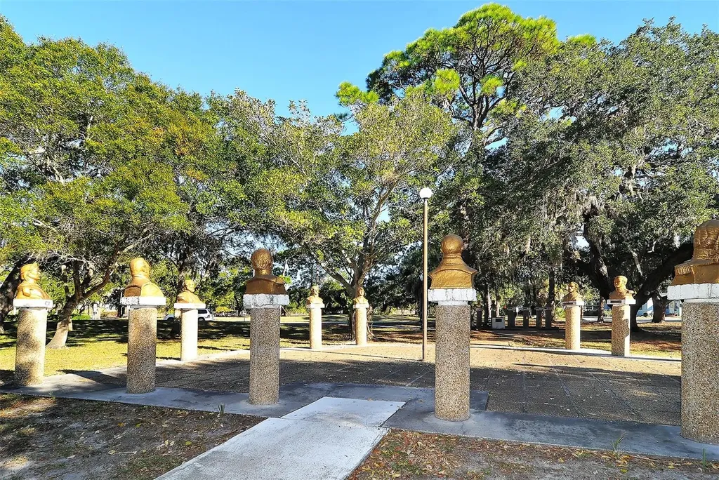 1860 7th Street Sarasota FL 34236