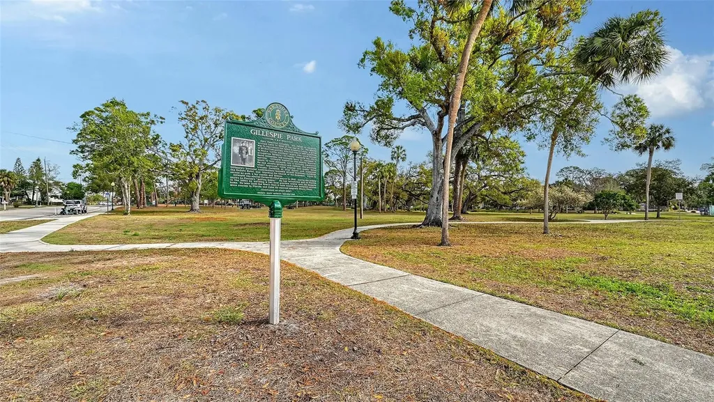 1860 7th Street Sarasota FL 34236
