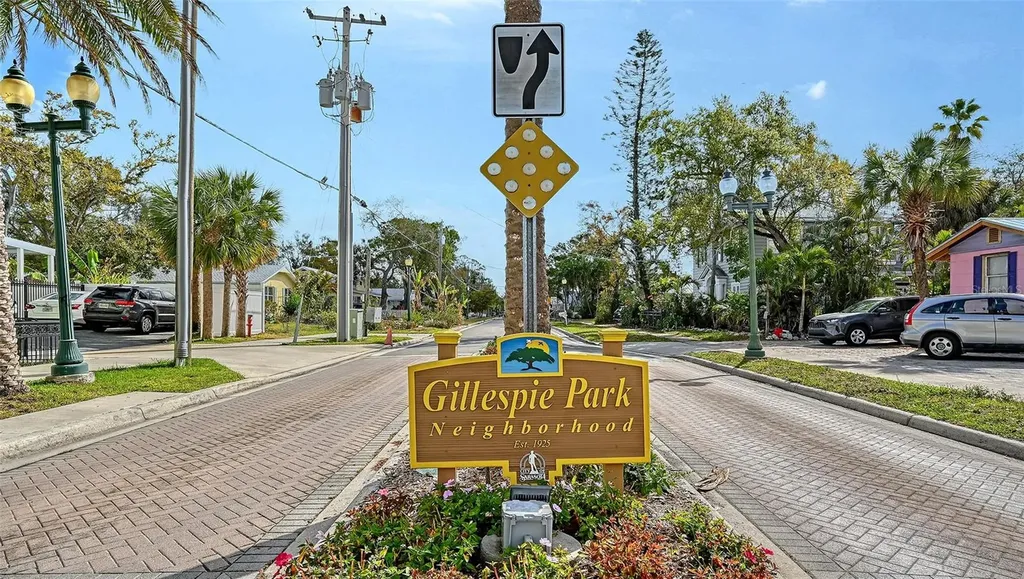 1860 7th Street Sarasota FL 34236