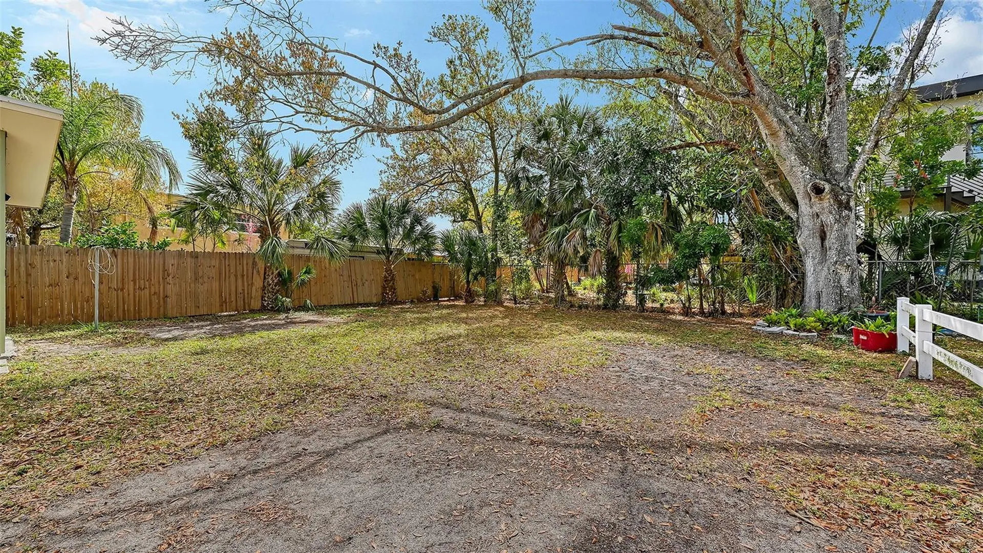 1860 7th Street Sarasota FL 34236