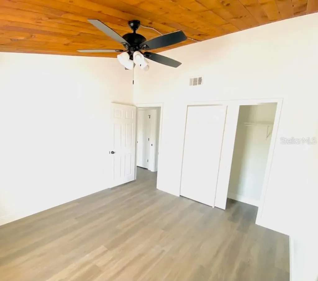 534 Plaza Seville Court Treasure Island FL 33706