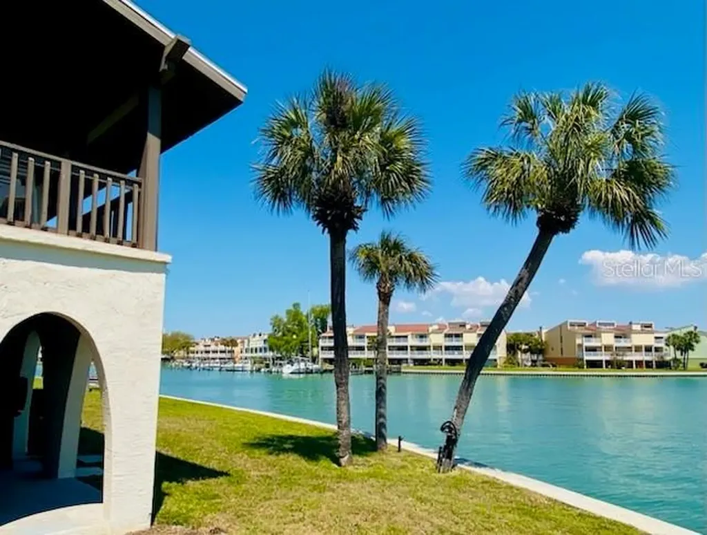 534 Plaza Seville Court Treasure Island FL 33706