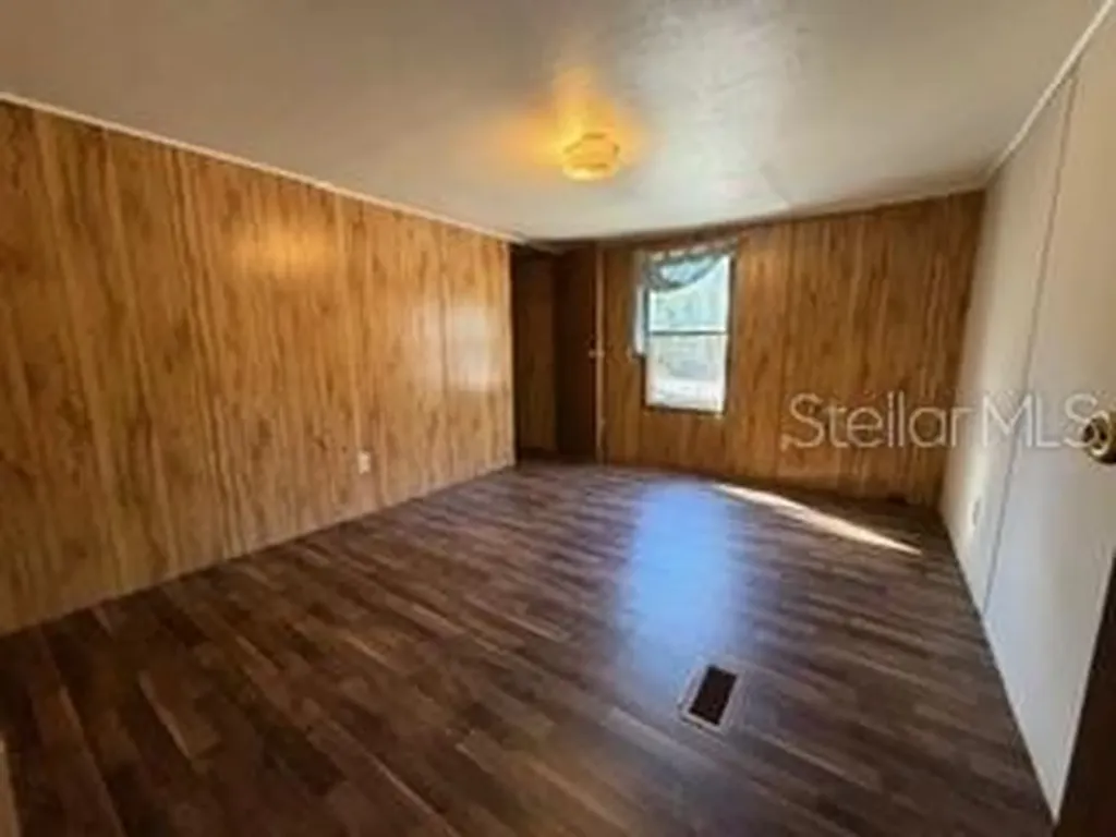 1668 NE 592nd Street Old Town FL 32680