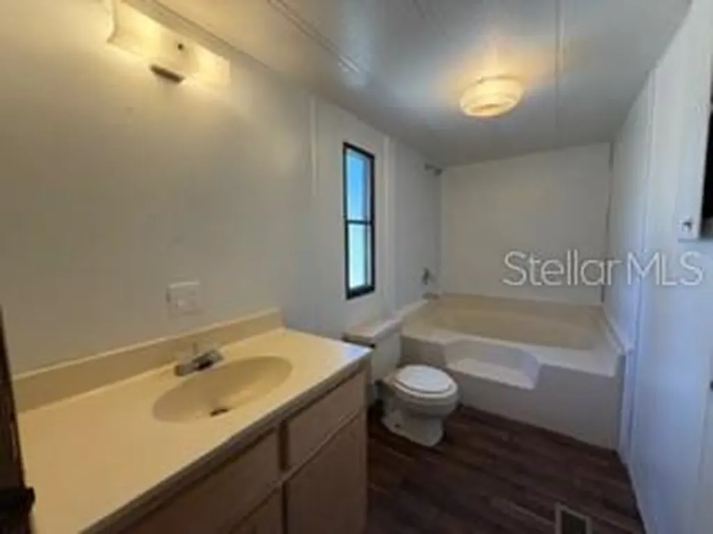 1668 NE 592nd Street Old Town FL 32680