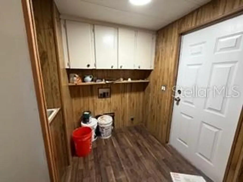 1668 NE 592nd Street Old Town FL 32680