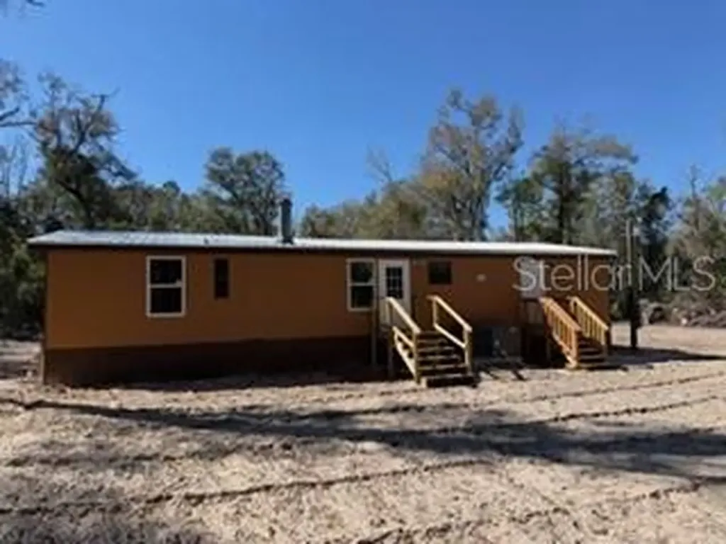 1668 NE 592nd Street Old Town FL 32680