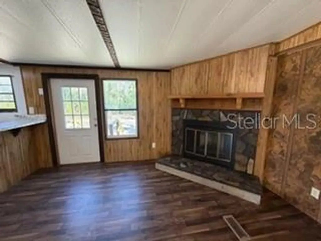 1668 NE 592nd Street Old Town FL 32680