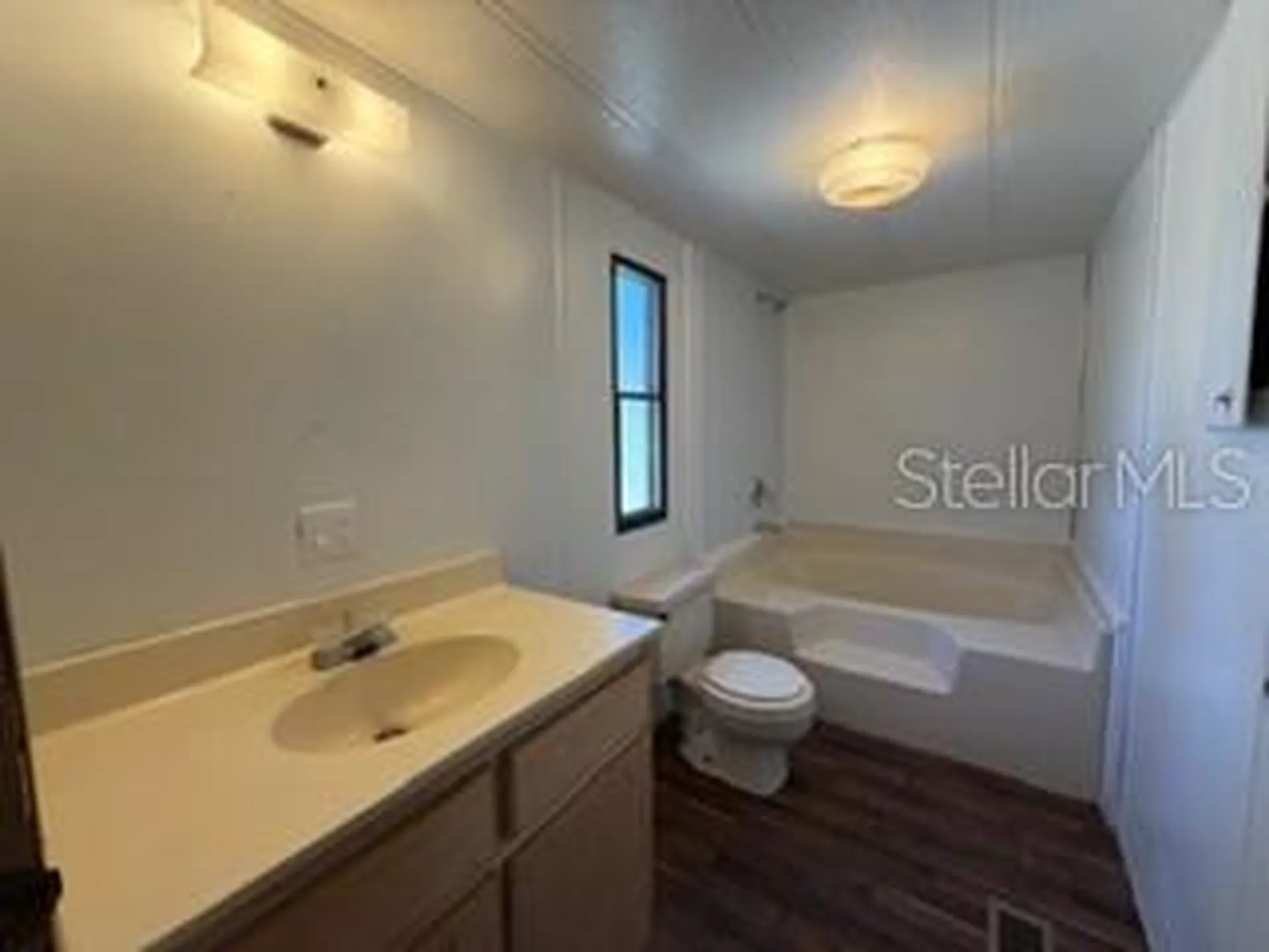 1668 NE 592nd Street Old Town FL 32680