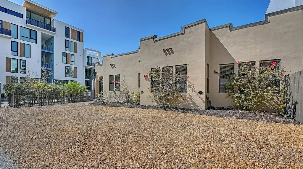 1563 4th Street Sarasota FL 34236