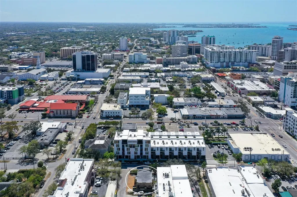 1563 4th Street Sarasota FL 34236